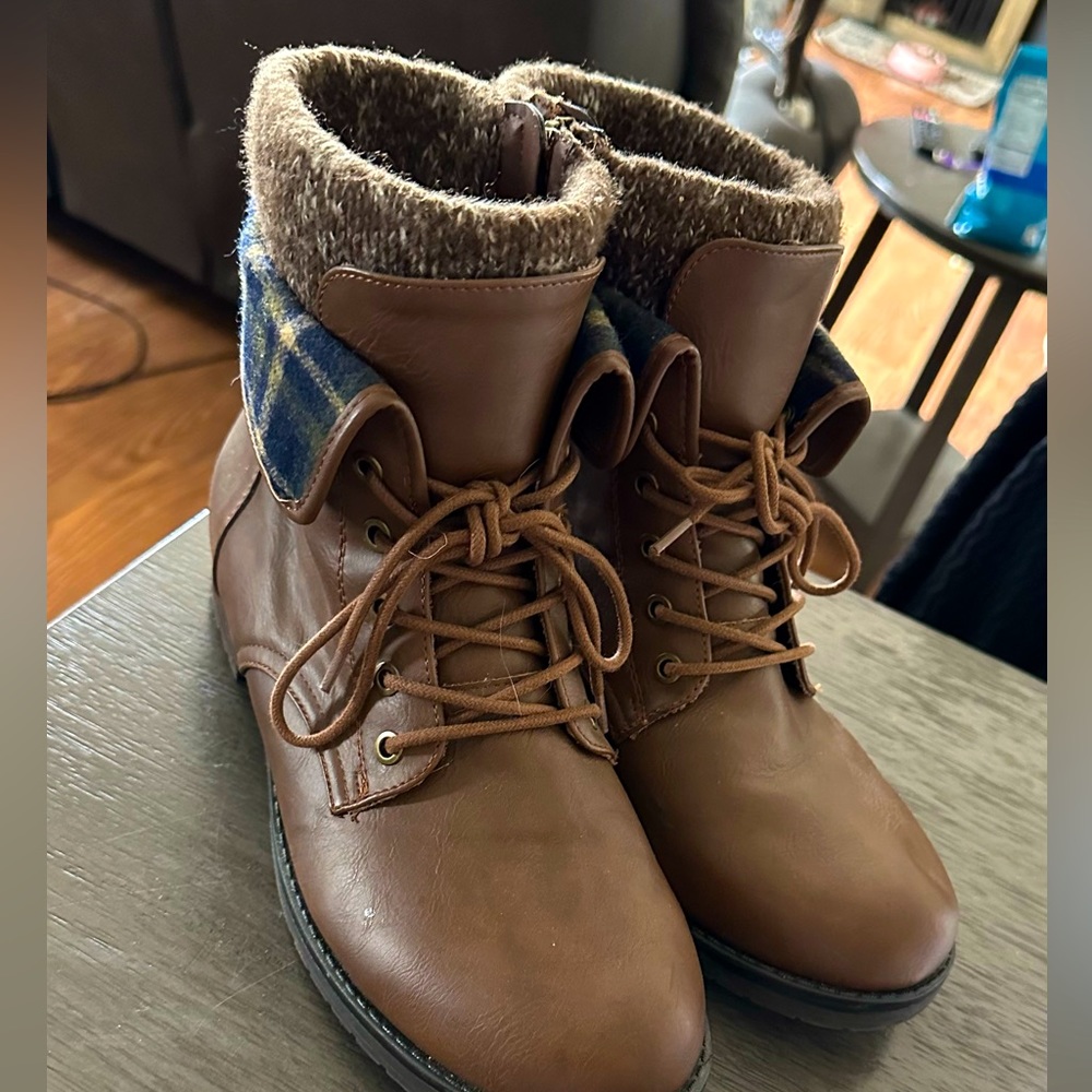 Torrid boots